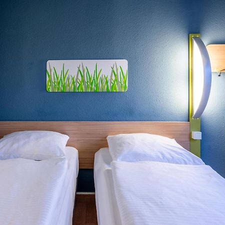 B&B Hotel Giessen-Linden Linden  Bagian luar foto
