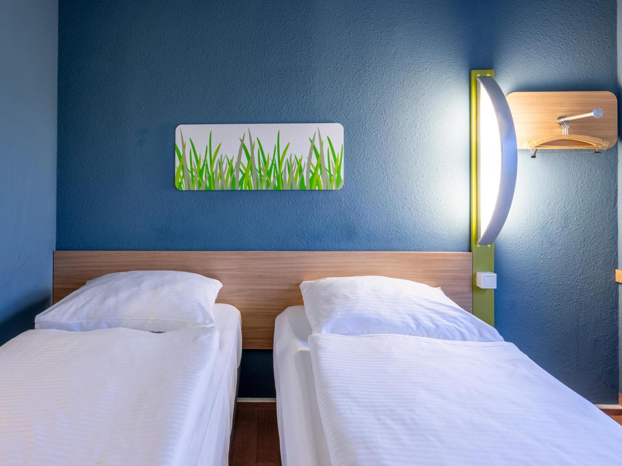 B&B Hotel Giessen-Linden Linden  Bagian luar foto