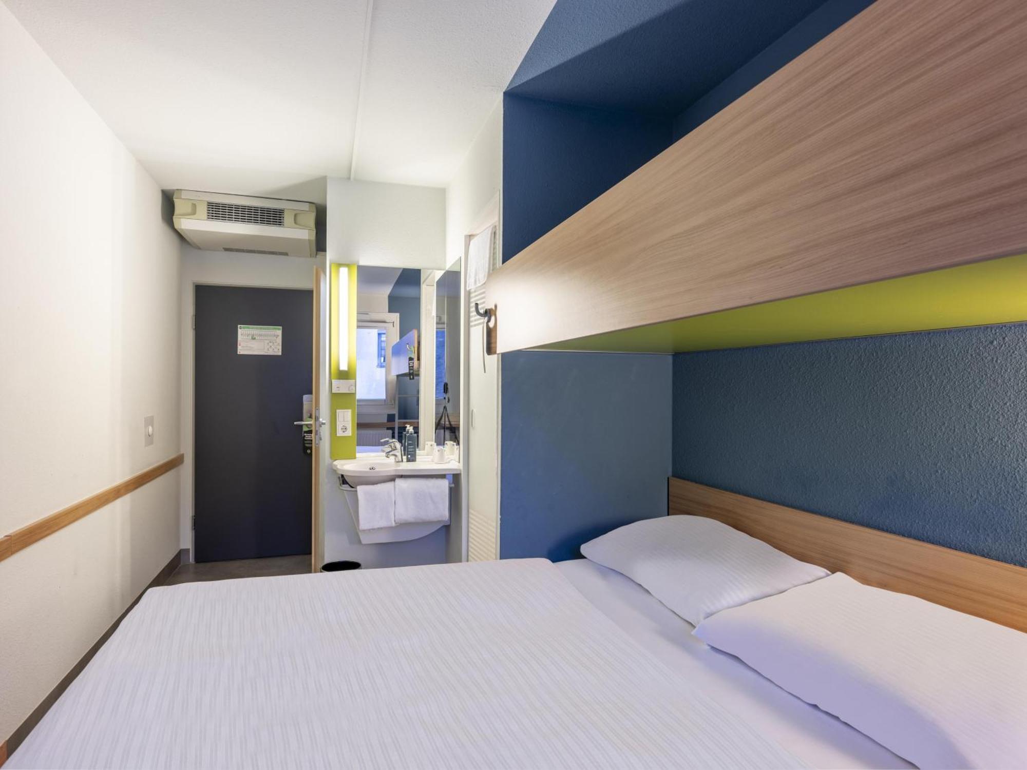 B&B Hotel Giessen-Linden Linden  Bagian luar foto